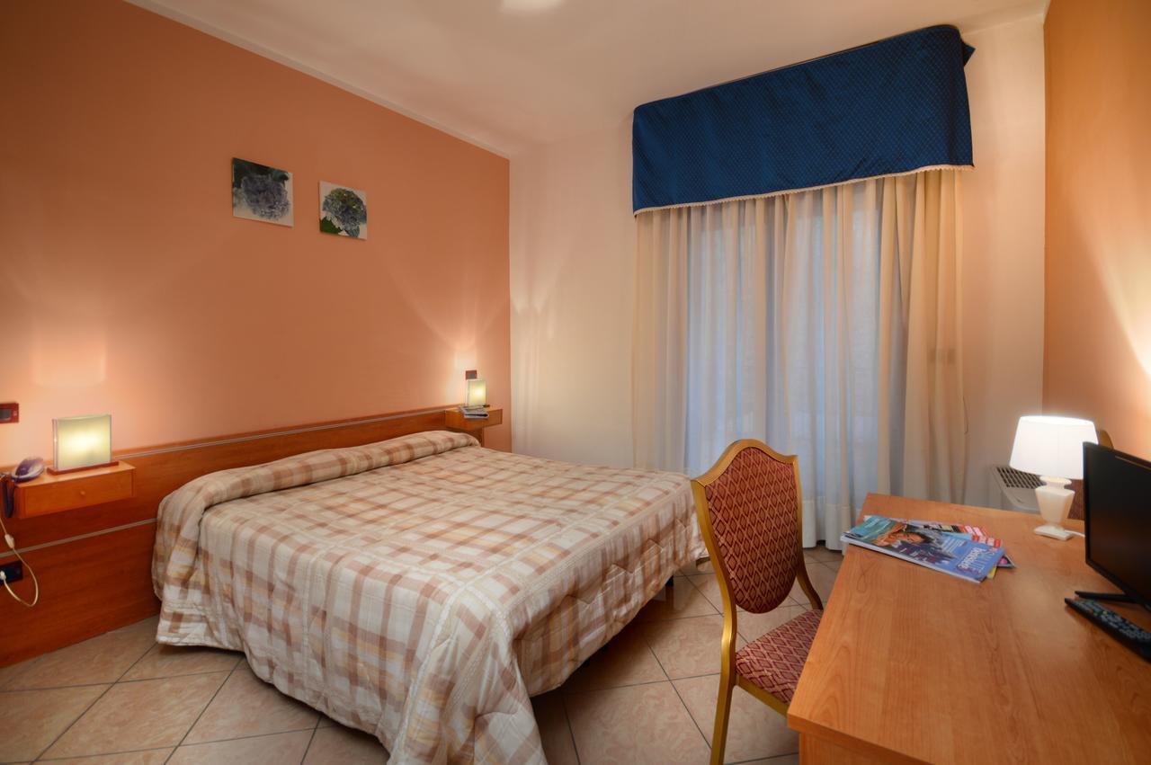 Royal Hotel Montevergine Ospedaletto dʼAlpinolo Exterior foto